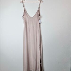 NWT Abound V-Nack Spaghetti Straps Slit Maxi Dress